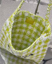 Load image into Gallery viewer, Raffia Tote
