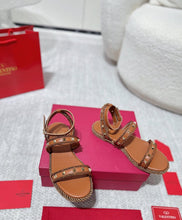Load image into Gallery viewer, Studded Sandals
