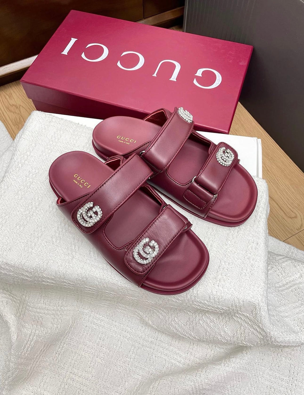 GG Sandals