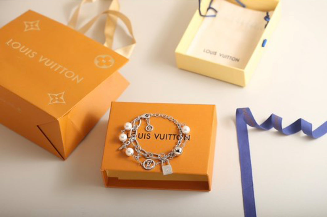 Logo Bracelet