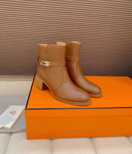 Load image into Gallery viewer, Fenchie Boots
