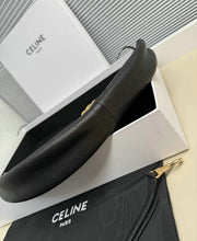 Load image into Gallery viewer, Halfmoon Bag
