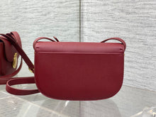 Load image into Gallery viewer, Medilion Flap Bag
