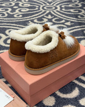 Load image into Gallery viewer, Suede Tassel Mules
