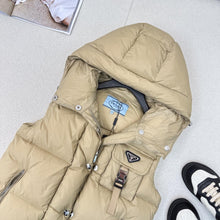 Load image into Gallery viewer, Logo Gilet
