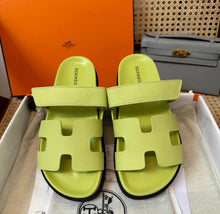 Load image into Gallery viewer, Chypre Sandals
