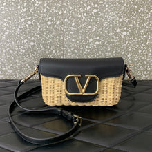 Load image into Gallery viewer, Raffia Crossbody Bag
