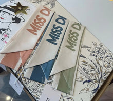 Load image into Gallery viewer, Silk Twilly Scarf
