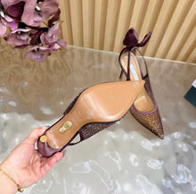 Load image into Gallery viewer, Bow Tie Pumps
