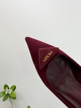 Load image into Gallery viewer, Suede Pumps
