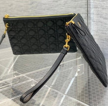 Load image into Gallery viewer, Montaigne Clutch
