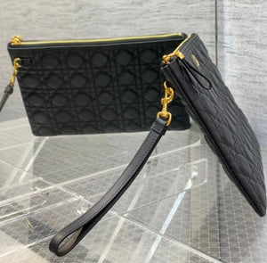 Montaigne Clutch