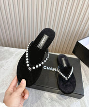 Load image into Gallery viewer, CC Sandals
