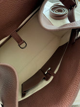 Load image into Gallery viewer, Margaux 12
