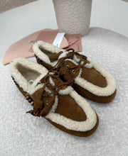 Load image into Gallery viewer, Shearling Loafers
