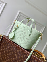 Load image into Gallery viewer, Blossom Tote
