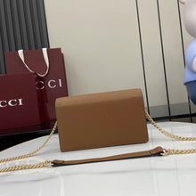 Load image into Gallery viewer, Half Horsebit Chain Bag
