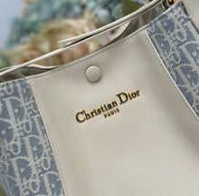 Load image into Gallery viewer, Signature Bucket Bag
