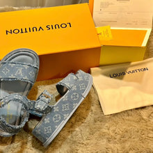 Load image into Gallery viewer, Denim Flatform Sandals
