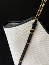 Load image into Gallery viewer, Maxi Tote
