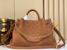 Load image into Gallery viewer, Bella Tote
