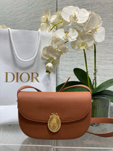 Load image into Gallery viewer, Medilion Flap Bag
