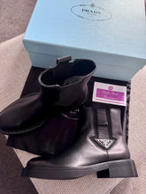 Load image into Gallery viewer, Leather Boots
