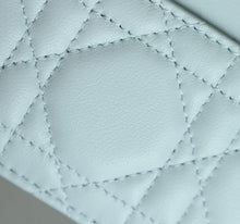 Load image into Gallery viewer, Leather Card Holder
