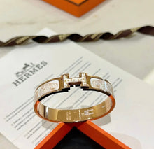 Load image into Gallery viewer, Clic Bracelet
