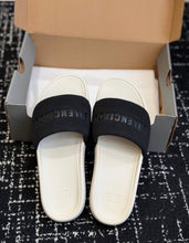 Load image into Gallery viewer, Logo Slides
