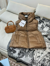 Load image into Gallery viewer, The Cube Gilet
