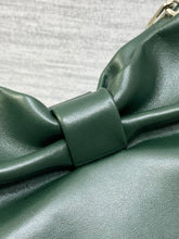 Load image into Gallery viewer, Medium Bow Bag
