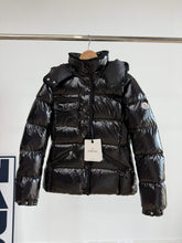 Load image into Gallery viewer, Glareins Jacket
