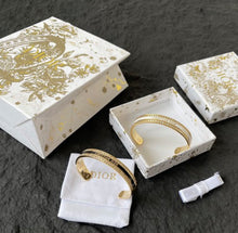 Load image into Gallery viewer, CD Bracelet

