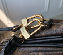 Load image into Gallery viewer, Pochette Metis

