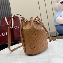 Load image into Gallery viewer, Venice Mini Bucket Bag

