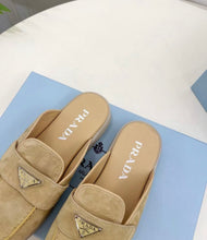Load image into Gallery viewer, Suede Mules
