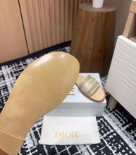 Load image into Gallery viewer, D Lane Slides
