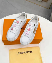 Load image into Gallery viewer, Timeout Trainers
