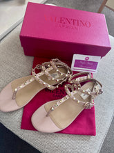 Load image into Gallery viewer, Rockstud Thong Sandals
