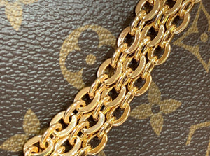 Chain Pouch