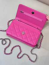 Load image into Gallery viewer, Caviar Woc
