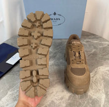 Load image into Gallery viewer, Logo Trainers
