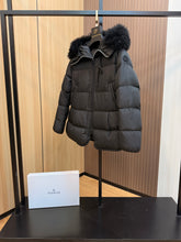 Load image into Gallery viewer, Locustelle Jacket
