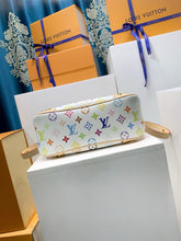 Load image into Gallery viewer, Boulogne
