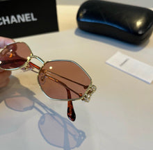 Load image into Gallery viewer, Logo Sunglasses
