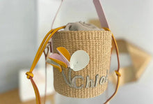 Load image into Gallery viewer, Small Woody Basket
