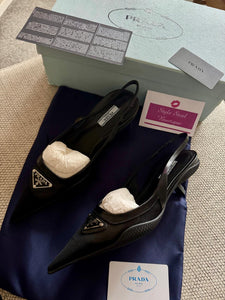 Logo Mesh Pumps