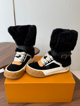 Load image into Gallery viewer, Fur Trainer Boots
