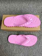 Load image into Gallery viewer, Loubi Flip Flops
